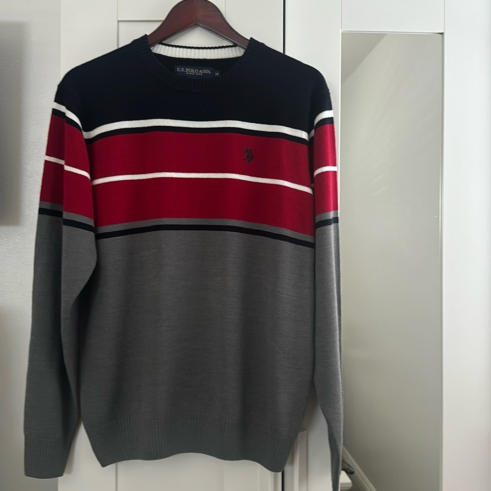 U.S. POLO Men’s Sweater Size Medium